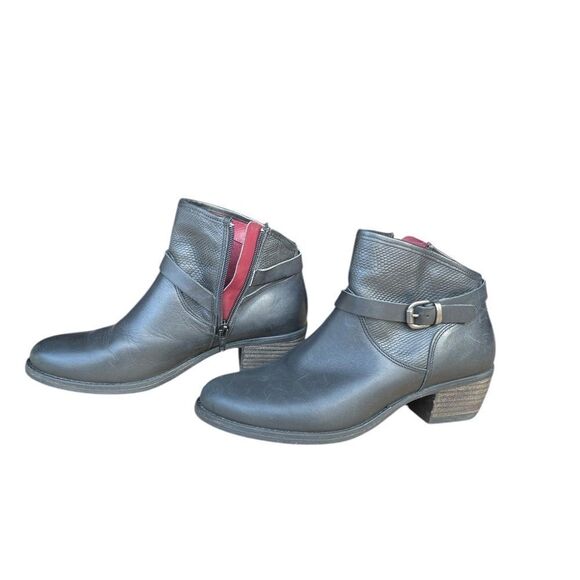 Umberto Raffini Alexa Booties Black Side Zipper belt buckle Women's Size EU 39 - Picture 2 of 4